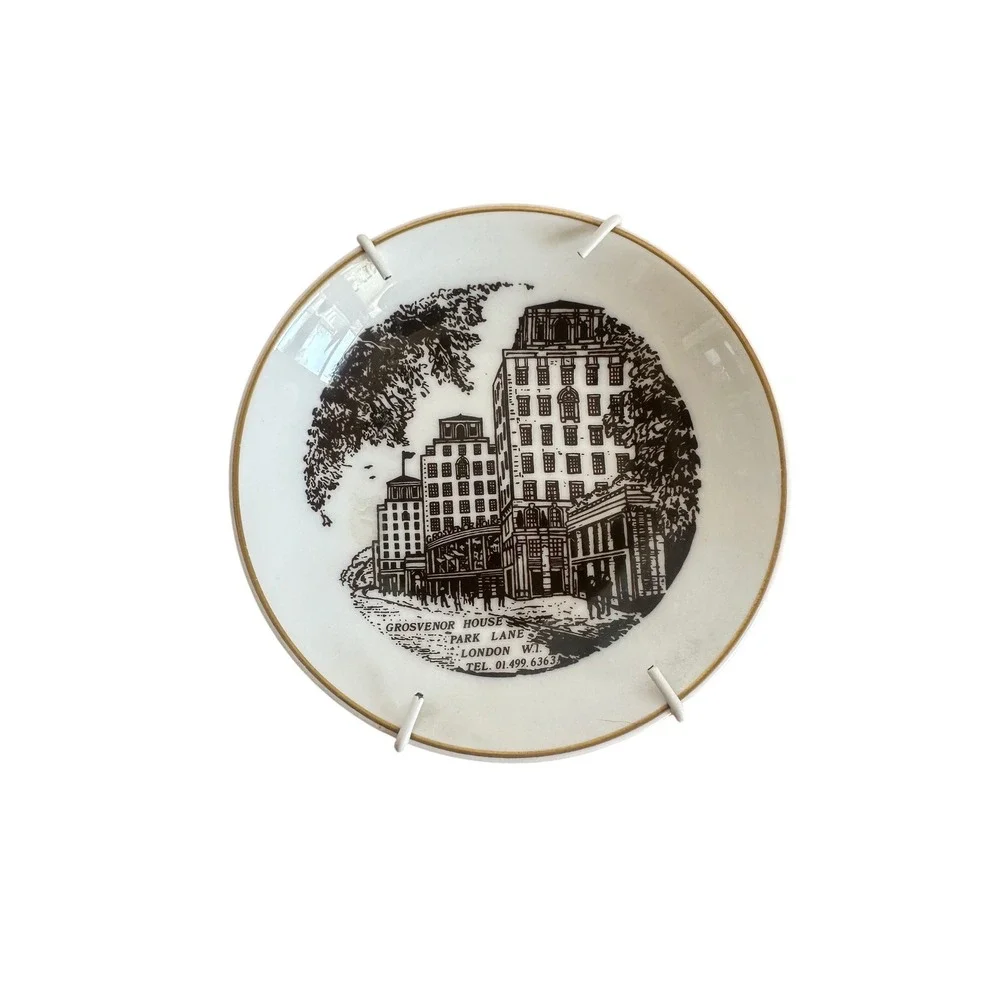 Wedgwood Grosvenor House Park Lane London Bone China Decorative Mini Plate 4.25